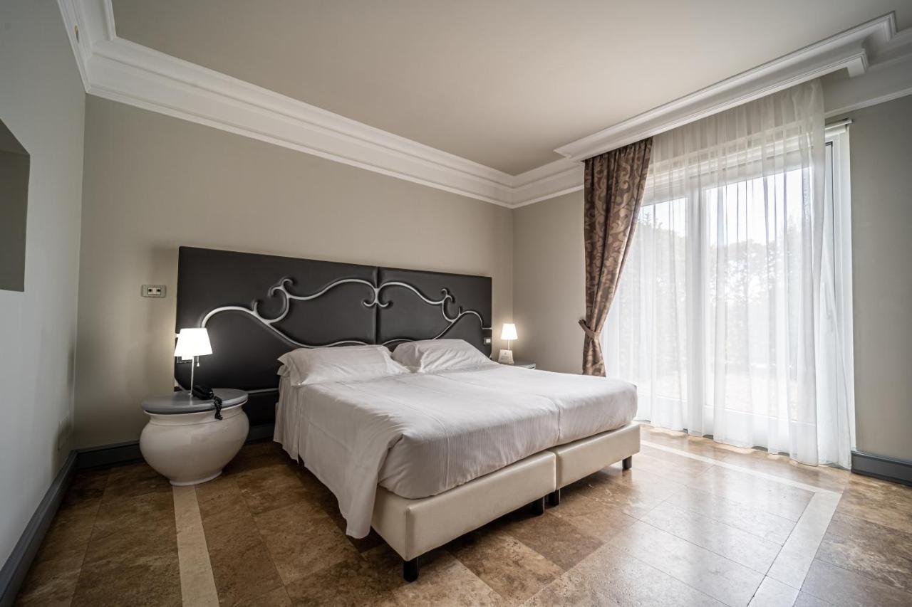 Villa Neri Resort & Spa Лингуаглоса Екстериор снимка